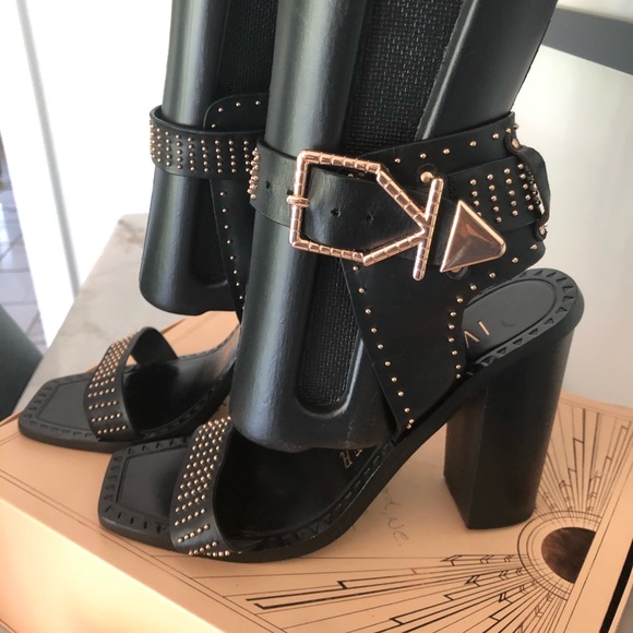 IVY KIRHZNER Women’s VOLT Shoes Black w/ROSE GOLD studs Gladiator Sandals SIZE 8 - Picture 14 of 16